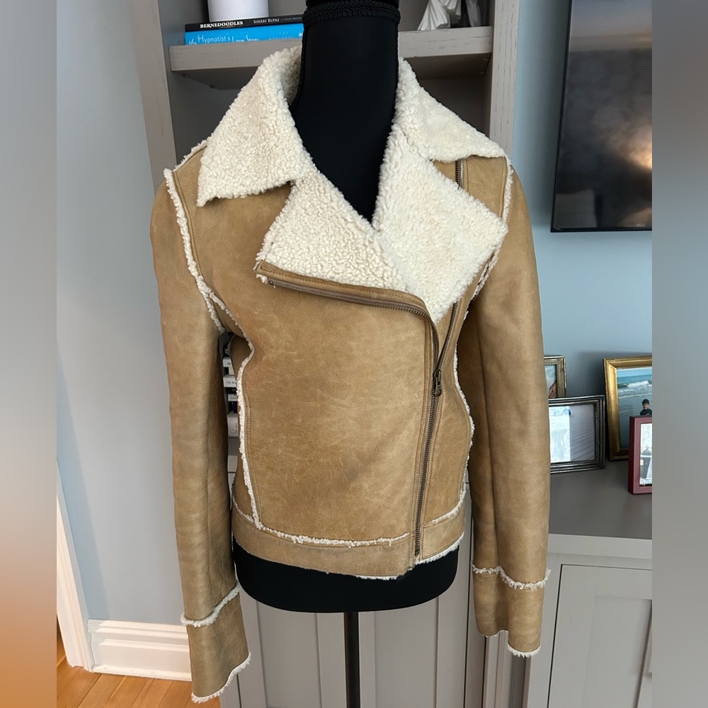 Theory Tan Shearling Women's Jacket - Picture 2 of 8